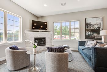 Resident clubhouse & business center